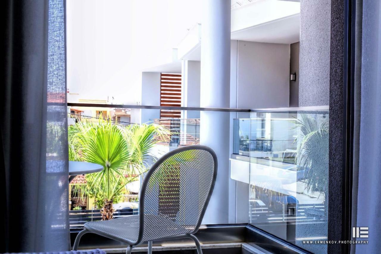 Senso Suites Néa Péramos Exterior foto